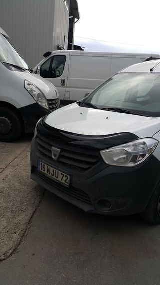 Дефлектор капоту (EuroCap) для Dacia Lodgy 2013-2024 рр | Зображення 8