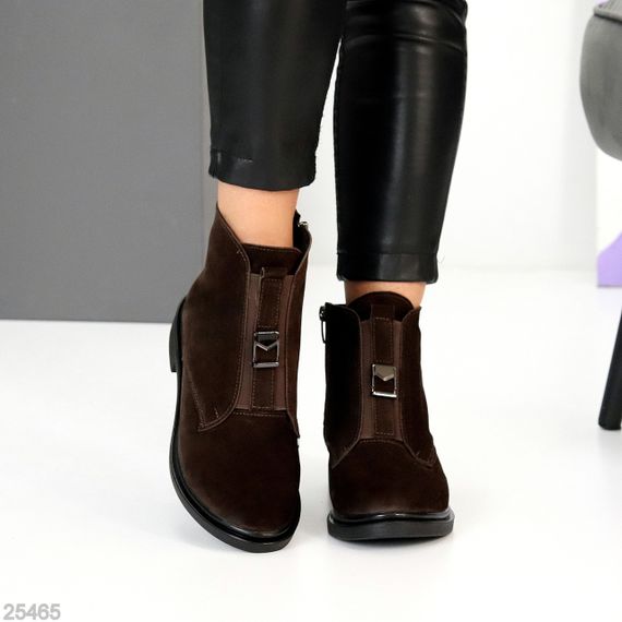 Стильні шоколадні замшеві черевики підйом на гумці низький хід 38