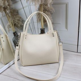 Жіноча сумка класична невелика зручна Бежева