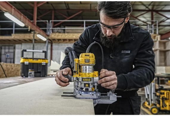 Фрезер мережевий 900Вт DeWALT D26204K | Зображення 1