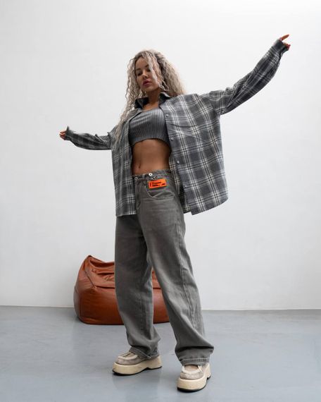 Женская фланелевая рубашка в клетку на пуговицах свободная, MN0003  цвет серый, размер L/XL | Зображення 2