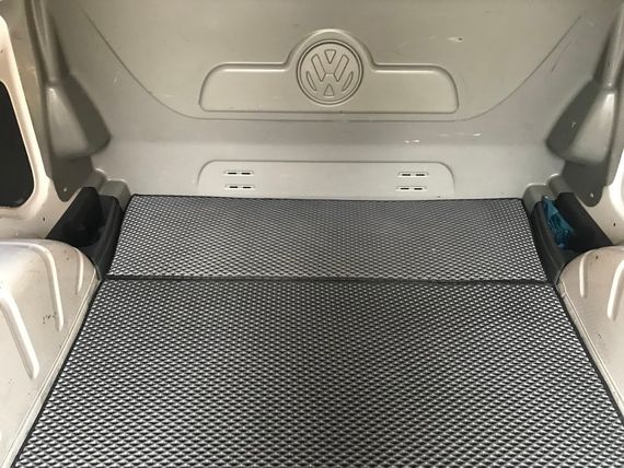 Килимок багажника V1 MAXI (EVA, чорний) для Volkswagen Caddy 2015-2020 рр | Зображення 3