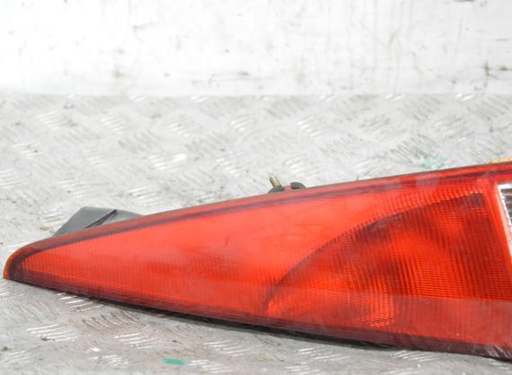 Ліхтар задній правий Ford Mondeo III Mk3 універсал Форд Мондео 3 1S7113404C 1S71-13404-C | Зображення 1