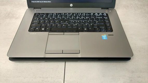 Ноутбук HP Elitebook 850 G1 / 15.6" (1920х1080) TN / Intel Core i5-4300U (2 (4) ядра по 1.9 - 2.9 GHz) / 16 GB DDR3 / 256 GB SSD / Intel HD Graphics 4400 / WebCam б/в | Зображення 2