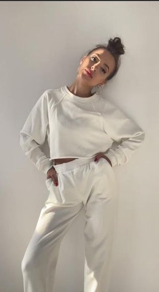 Костюм вільного крою молочний XL