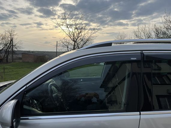 Ветровики с хром молдингом (4 шт, Niken) для Volkswagen Tiguan 2007-2016 гг | Зображення 4