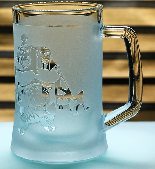 Пивной бокал с ручкой Dota 2 Дота 2 с гравировкой Ogre Magi 670 мл стекло сувенир для геймера | Зображення 4