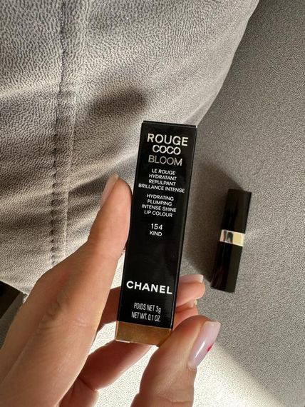 Увлажняющая губная помада Chanel rouge coco bloom - 154 kind | Зображення 2