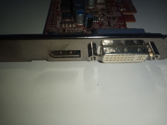 Дискретна відеокарта AMD Firepro V3800, 512 MB DDR3, 64-bit / 1x DVI, 1x DispleyPort б/в | Зображення 3