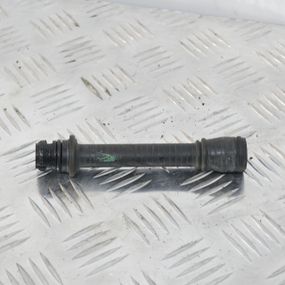 Патрубок повітряного фільтра Seat Ibiza IV 2008-2017 Трубка фільтра повітря Сеат Ібіца 4 6R0129637