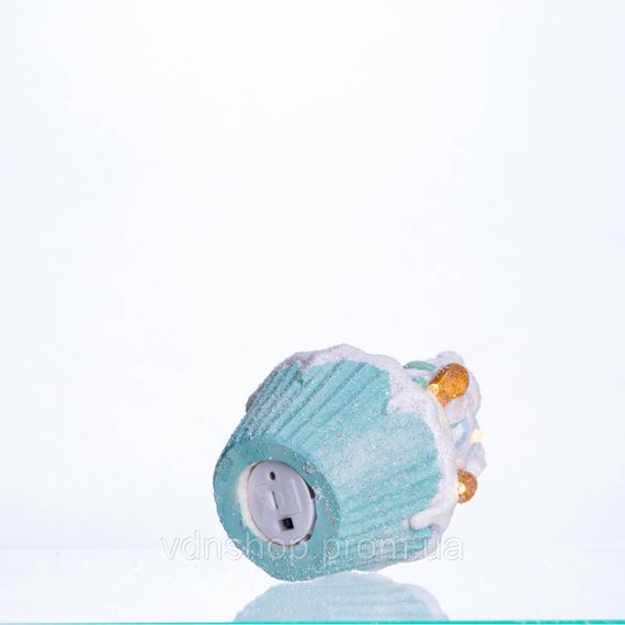 Новогодняя декоративная фигурка с подсветкой 10×10×17.5 см Новогодний декор Санта-Клаус на кексе из фарфора CR-6-7 | Зображення 3