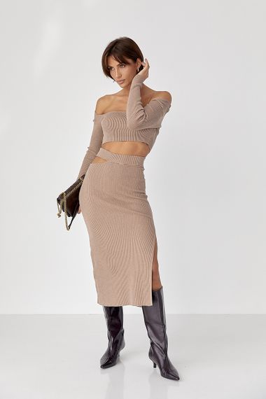 Костюм у рубчик із кроп-топом і спідницею - коричневий цвет, ONE SIZE (є розміри)