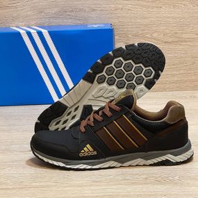 Шкіряні кросівки  Adidas  чорні