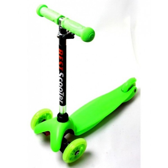 зелений Триколісний самокат з колесами, що світяться