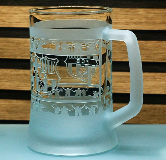 Пивний келих 670 мл Barcelona з гравіюванням подарунок для фаната ФК Барселона футбольний кухоль круговий | Зображення 2