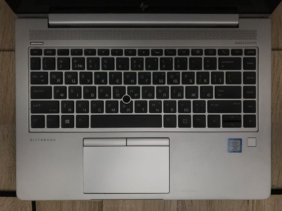 Ультрабук Б-класс HP EliteBook 840 G5 / 14" (1920x1080) IPS / Intel Core i7-8650U (4 (8) ядра по 1.9 - 4.2 GHz) / 8 GB DDR4 / 256 GB SSD M.2 / Intel UHD Graphics 620 / WebCam / USB 3.1 / HDMI б/у | Зображення 6