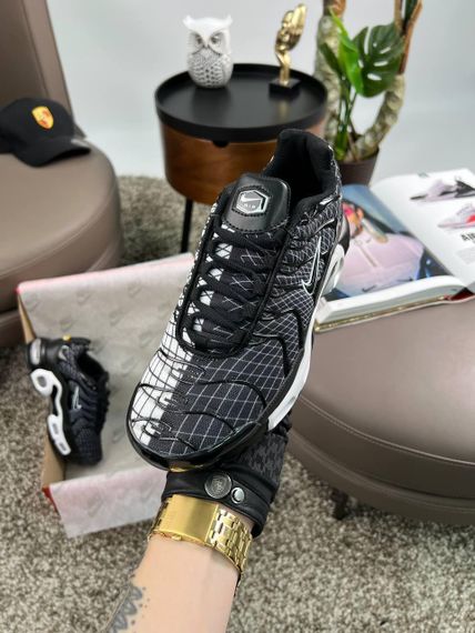 Мужские кроссовки Air Max Plus Black White Line весна / літо / осінь A3670 44 28 см | Зображення 4