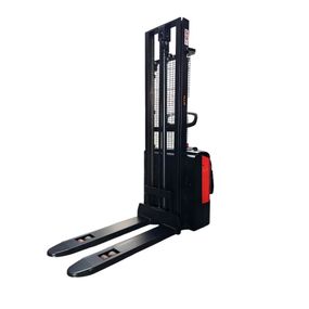 Штабелер аккумуляторный GTM PSE15-C 3600 (1500 кг, 3.6 м, 1150 мм, 24 В / 106 Ач)