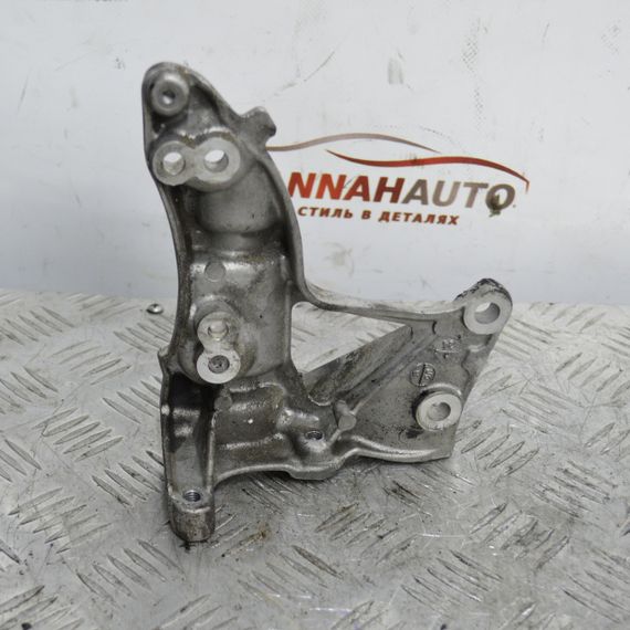 Кронштейн кріплення генератора 1.6 TDCI Ford Focus II Fiesta C-Max Форд Фокус Фієста Ц-Макс 9653249480 | Зображення 2