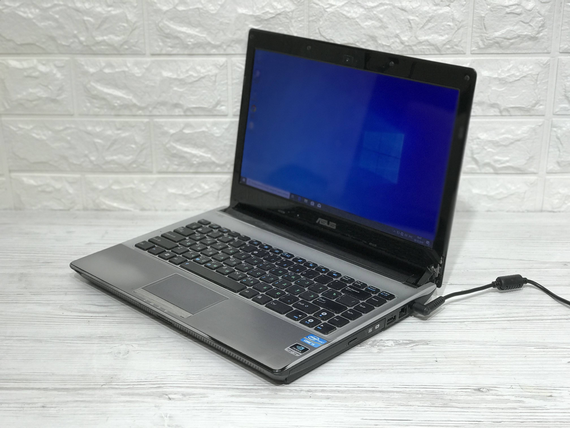 Ноутбук Asus U30S 13.3 Intel i5-2430M 8 RAM 500 HDD NVIDIA 520M 1 ГБ | Зображення 1