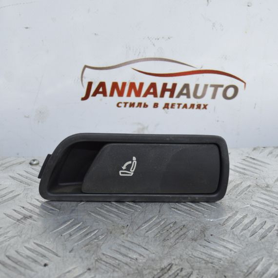 Ручка заднього сидіння права Audi Q5 8R ручка відкидання сидіння Ауді ку5 8R0885682A