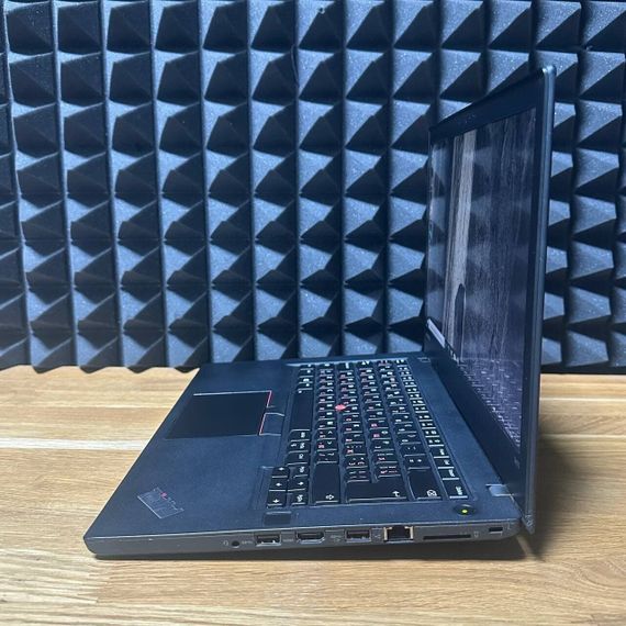 Ноутбук Lenovo ThinkPad T470 / 14" (1920x1080) IPS / Intel Core i5-6200U (2 (4) ядра по 2.3 - 2.8 GHz) / 8 GB DDR4 / 256 GB SSD / Intel HD Graphics 520 / WebCam б/в | Зображення 3