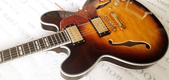 Электрогитара Gibson ES 335 Custom Shop Brown China | Зображення 2