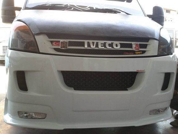 Накладка на передній бампер ERA (під фарбування) для Iveco Daily 2006-2014 рр | Зображення 1