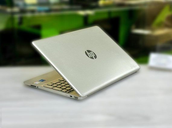 Ультрабук Б-клас HP Laptop 15s-fq2621n / 15.6" (1920x1080) TN / Intel Core i5-1135G7 (4 (8) ядра по 2.4 - 4.2 GHz) / 8 GB DDR4 / 512 GB SSD M.2 / Intel Iris Xe Graphics / WebCam / Win 11 Home б/в | Зображення 5