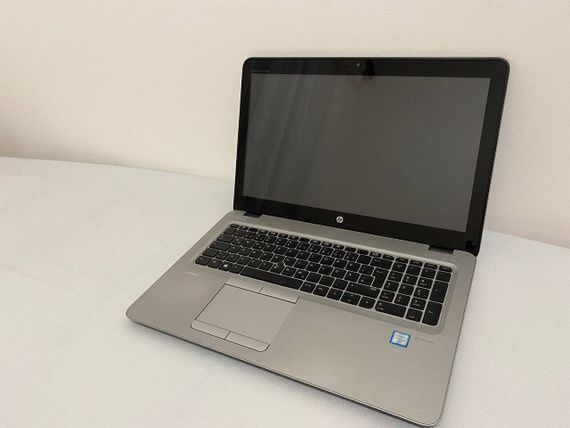 Ноутбук Б-класс HP EliteBook 850 G3 / 15.6" (1920x1080) IPS Touch / Intel Core i5-6300U (2 (4) ядра по 2.4 - 3.0 GHz) / 8 GB DDR4 / 240 GB SSD / Intel HD Graphics 520 / WebCam / DisplayPort б/у | Зображення 2