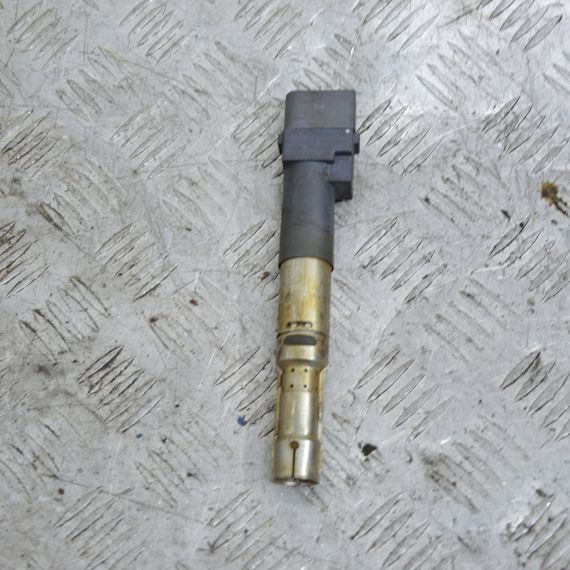 Котушка запалювання 2.3 / 2.8 Seat Alhambra Toledo 2000-2010 Котушка запалювання Сеат 022905715C
