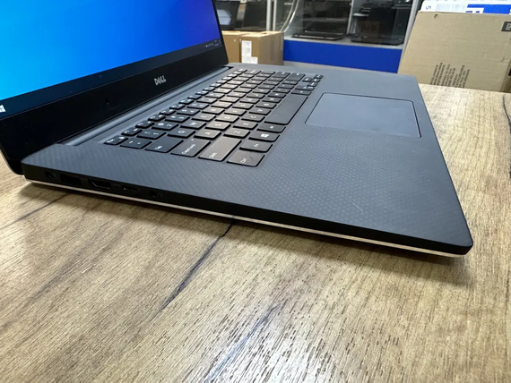 Ноутбук Dell Precision 5520 15.6" FHD IPS i7 6820HQ/8Gb/256Gb SSD/Quadro M1200 | Зображення 2