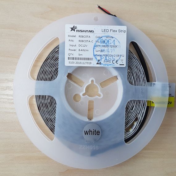 Світлодіодна стрічка холодно-біла 2835-120-IP33-CWd-8-12 R08C0TA-C-DW RISHANG PREMIUM | Зображення 4
