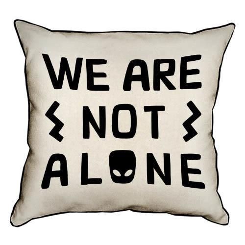 Подушка з мішковини We are not alone 45x45 см (45PHB_UNI003_WH)