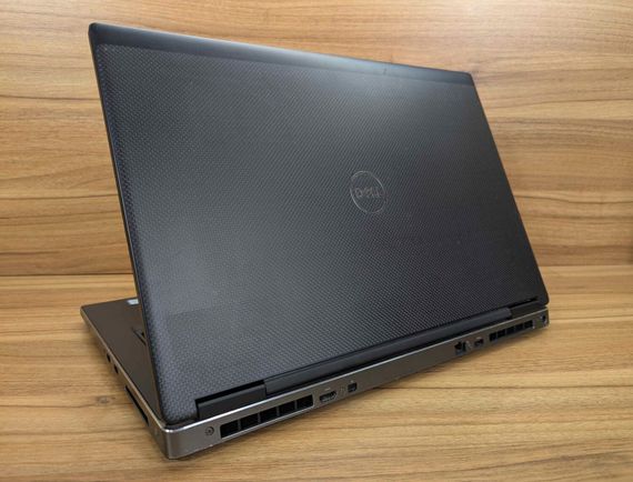 Мобільна робоча станція Dell Precision 7730 / 17.3" (1920x1080) IPS / Intel Core i7-8850H (6 (12) ядра по 2.6 - 4.3 GHz) / 32 GB DDR4 / 512 GB SSD / nVidia Quadro P3200, 6 GB GDDR5, 192-bit / HDMI / WebCam / Windows 10 б/в + Подарунок Миша / USB | Зображення 5