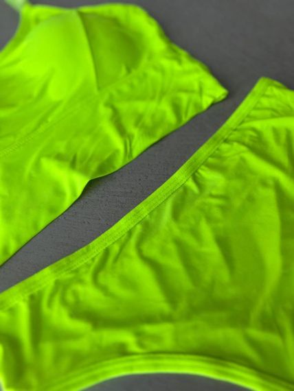 Салатовий безшовний комплект білизни з поролоновими чашками | Зображення 1