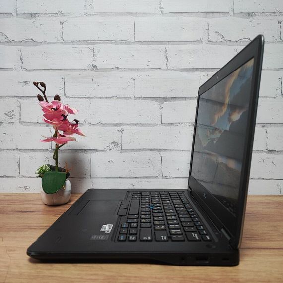 Ноутбук Б-клас Dell Latitude E5440 / 14" (1920x1080) TN / Intel Core i7-5600U (2 (4) ядра по 2.6 - 3.2 GHz) / 8 GB DDR3 / 128 GB SSD / Intel HD Graphics 5500 / WebCam / HDMI б/в | Зображення 5