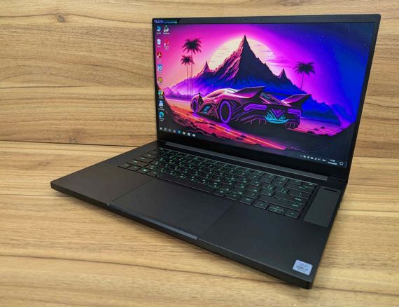 Ігровий ноутбук Razer Blade 15 Base RZ09-0328 / 15.6" (1920x1080) IPS / Intel Core i7-10750H (6 (12) ядер по 2.6 - 5.0 GHz) / 16 GB DDR4 / 512 GB SSD / nVidia GeForce RTX 2070, 8 GB GDDR6, 256-bit / WebCam / HDMI / Windows 10 б/в + Подарунок Миша / USB | Зображення 4