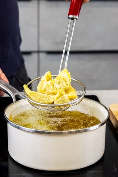 Шумовка KitchenAid Coreline KAG010OHERE 38.1 см красная | Зображення 4