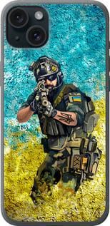 Чохол на iPhone 15 Plus Воїн ЗСУ із силікону FCh_003238