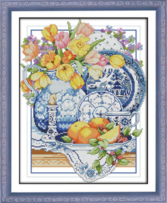Набір для вишивання хрестиком за нанесеною на канву схемою "Porcelain and Flowers" AIDA 14CT printed, 33*41 см