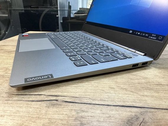 Ноутбук Lenovo ThinkBook 14" FHD IPS i5 8265U/8Gb/SSD256GB/Radeon 540X Б/В | Зображення 2