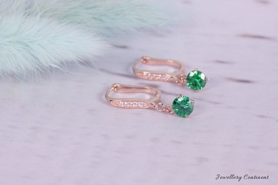 Женские серьги из красного золота с зелеными фианитами | Зображення 2