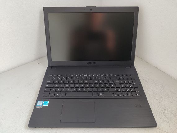 Ноутбук Asus P2538U / 15.6" (1366x768) TN / Intel Core i5-6200U (2 (4) ядра по 2.3 - 2.8 GHz) / 8 GB DDR3 / 128 GB SSD / Intel HD Graphics 520 / WebCam / DVD-ROM б/в | Зображення 1