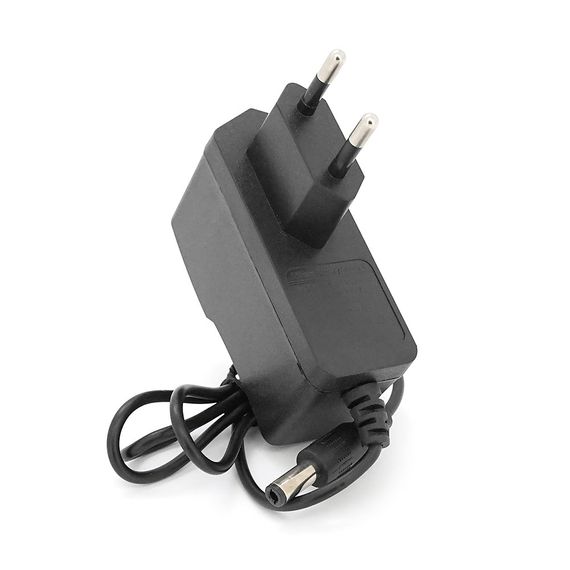 Зарядний пристрій для Li-Ion акумуляторів 12V (12,6V/3S) 1A, штекер 5,5х2,5мм, BOX, Q300