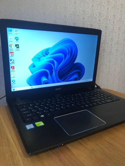 Ноутбук Acer Aspire E5-576G 15.6 Full HD/i5-8250U/MX150/8/256GB Б/В