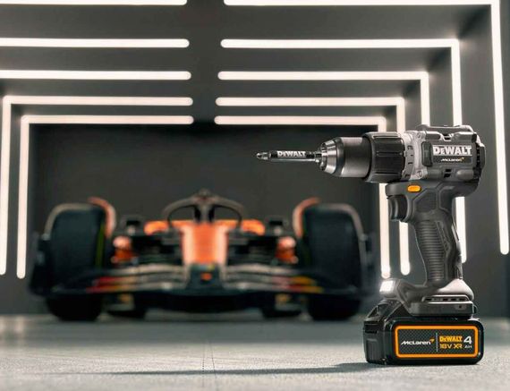 Дриль-шурупокрут ударний DeWALT McLaren F1 TEAM LIMITED EDITION з АКБ та ЗП DCD85MM2T | Зображення 1