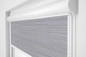 Рулонна штора Rolets Меланж преміум 2-4-550 55x170 см закритого типу Світло-сіра