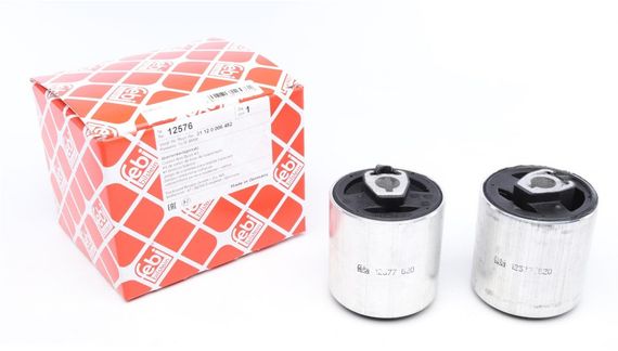 Сайлентблок важеля переднього знизу BMW 5 E39 BMW 7 E38 94-01 к-кт 2 шт.  12576