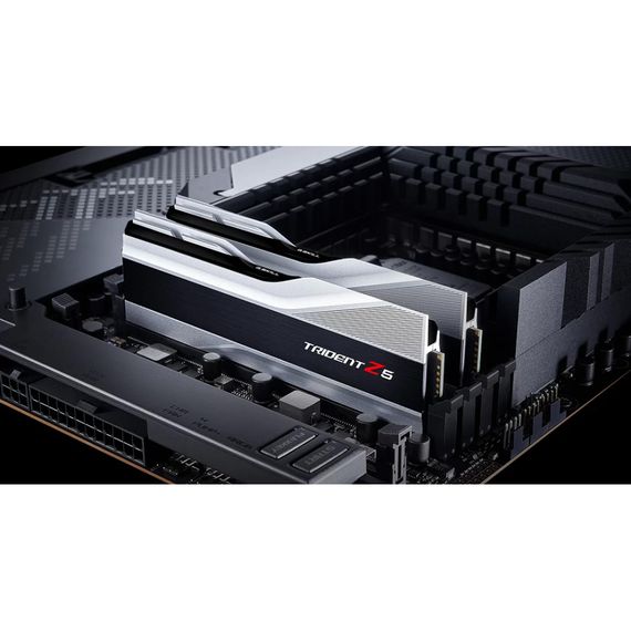 Модуль пам'яті для комп'ютера DDR5 64GB (2x32GB) 6000 MHz Trident Z5 Silver G.Skill (F5-6000J3238G32GX2-TZ5S) | Зображення 5